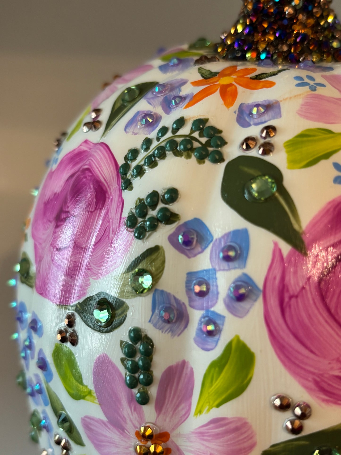 Bejeweled pumpkin - floral pattern