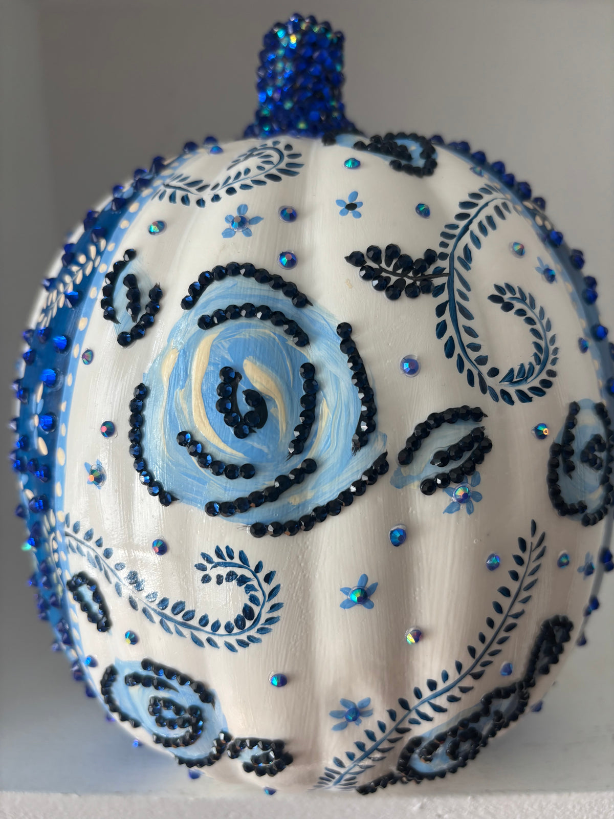 Bejeweled Pumpkin, Blue and white