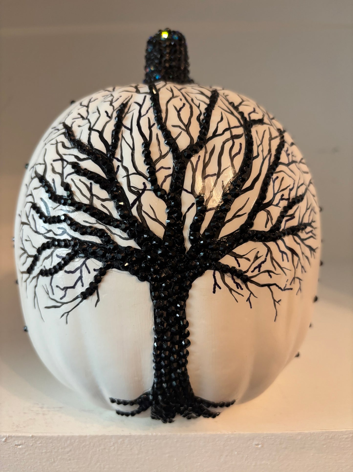 Bejeweled Pumpkin - Wise Crow